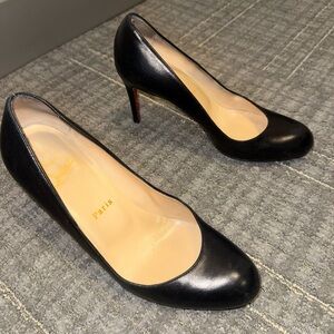 Christian Louboutin Simple Pump 85mm Black Round Toe Pump Heels Size 37